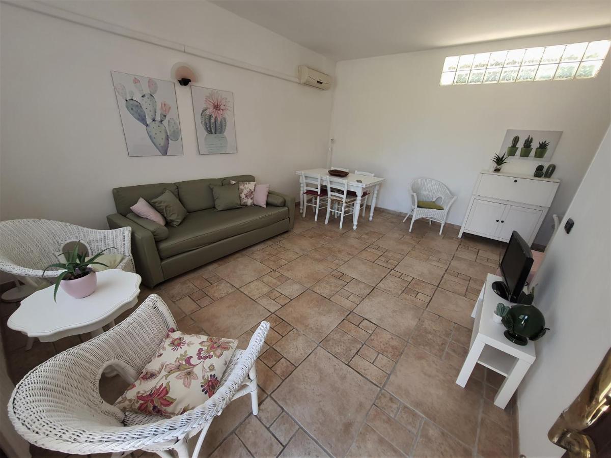 A Casa Di Carla - Villa In Salento レッチェ エクステリア 写真